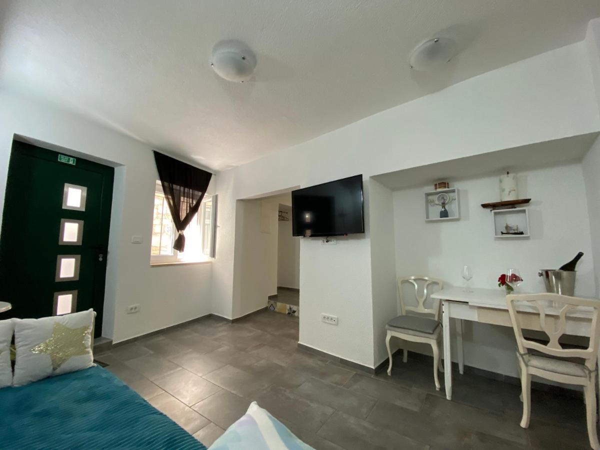 Apartment Papalina City Center Split Exterior photo